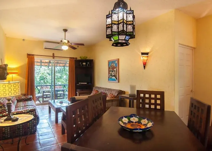 Charming Authentic Mexico-walk To & 5th Ave! Casa de férias