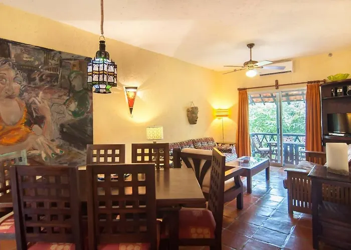 Charming Authentic Mexico-walk To & 5th Ave! Casa de férias