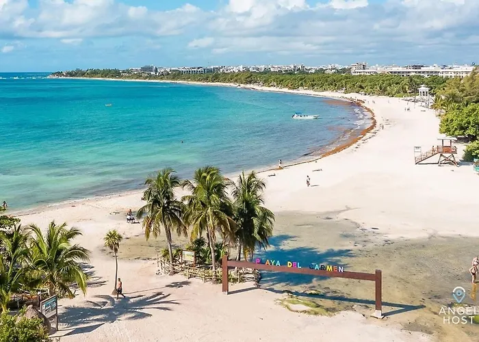 Charming Authentic Mexico-walk To & 5th Ave! Casa de férias Playa del Carmen
